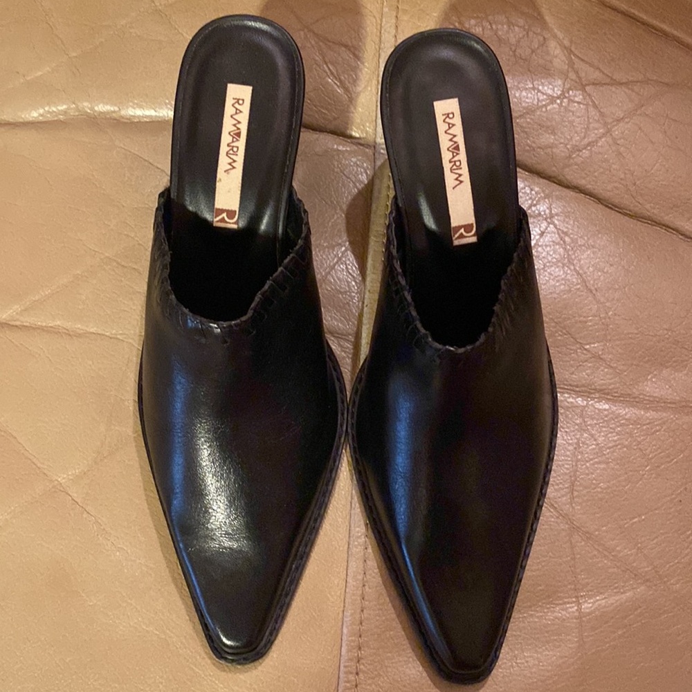NIB Black mules